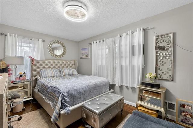 9504 Bennington Avenue, Kansas City, MO 64134