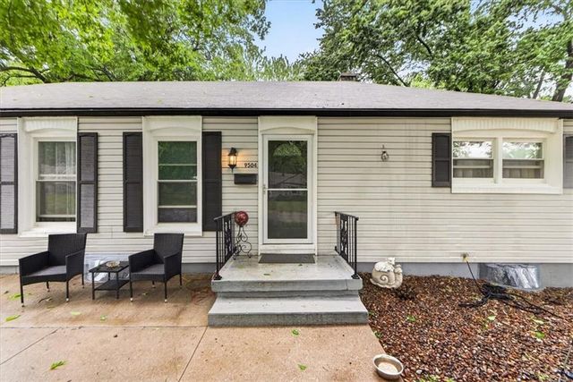 9504 Bennington Avenue, Kansas City, MO 64134