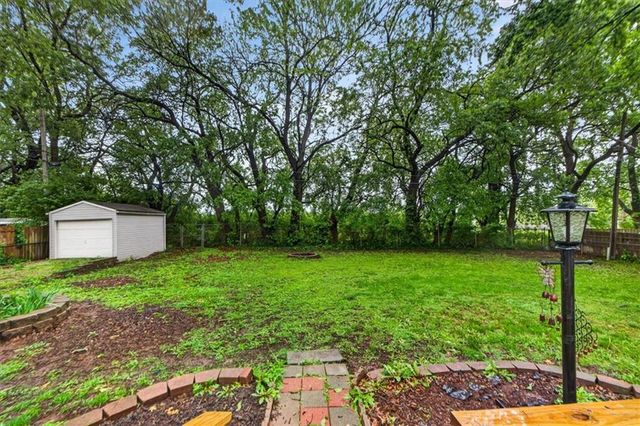 9504 Bennington Avenue, Kansas City, MO 64134