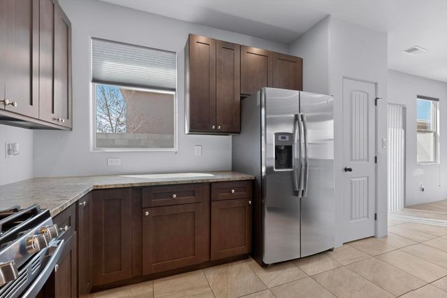 3035 Bonitas Loop, Santa Fe, NM 87507