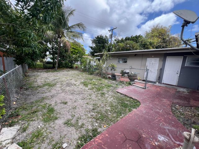 6129 Funston Street, Hollywood, FL 33023