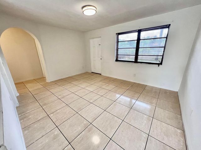 6129 Funston Street, Hollywood, FL 33023