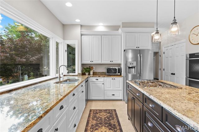 111 Bogey Estates Drive, St Charles, MO 63303