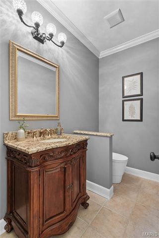 111 Bogey Estates Drive, St Charles, MO 63303