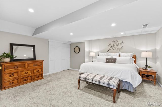111 Bogey Estates Drive, St Charles, MO 63303