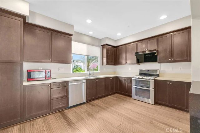 158 Macintosh Way, Upland, CA 91786