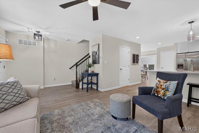 427 Sunset Hollow Drive, Wentzville, MO 63385