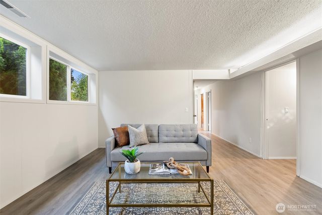 1119 Shelton Avenue NE, Renton, WA 98056