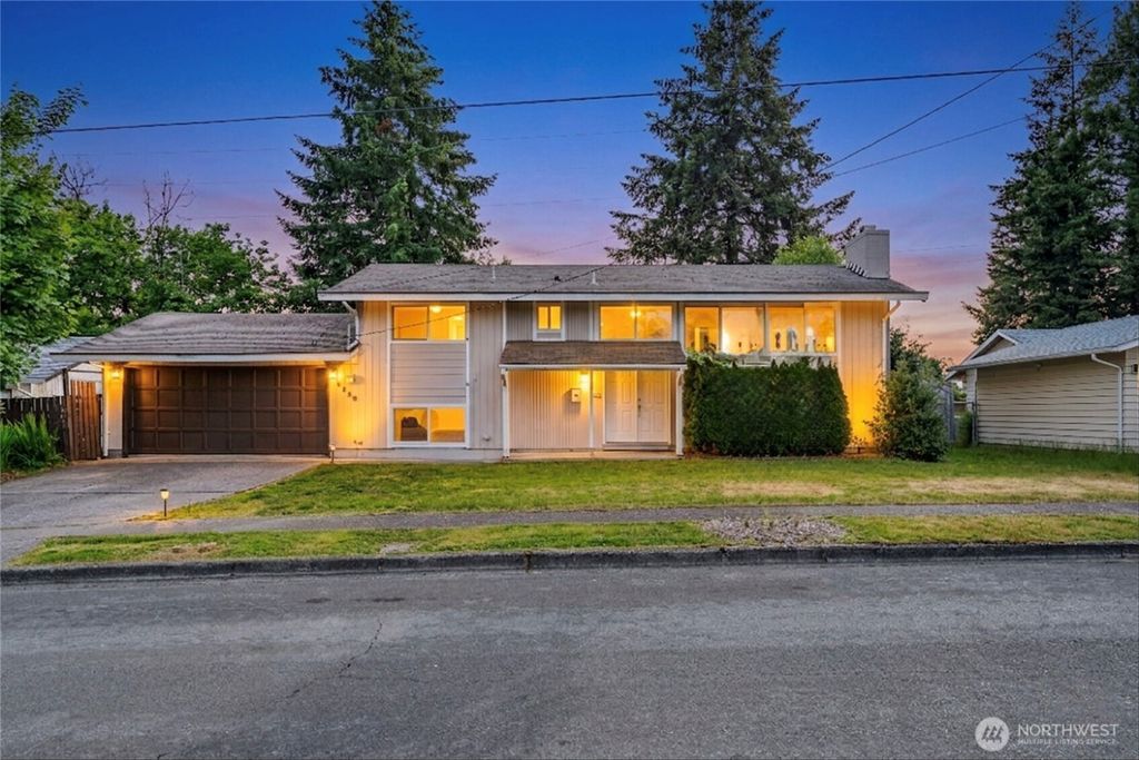 1119 Shelton Avenue NE, Renton, WA 98056
