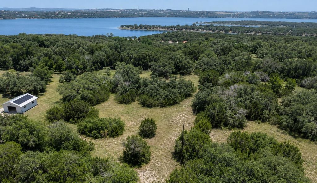 3404 Oak Forest DR, Lago Vista, TX 78645