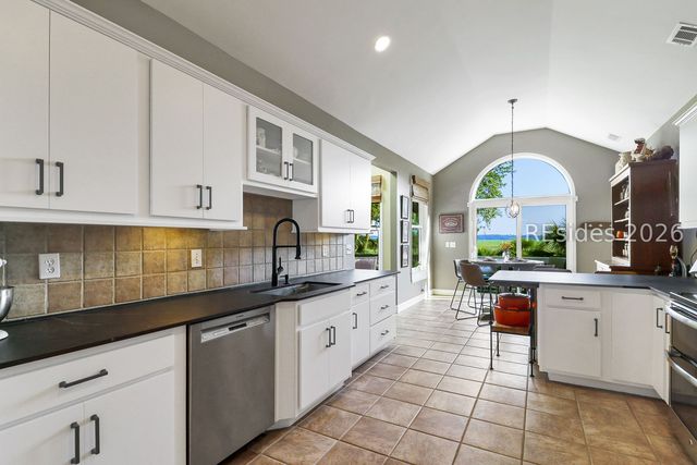 40 Old House Creek Dr, Hilton Head Island, SC 29926
