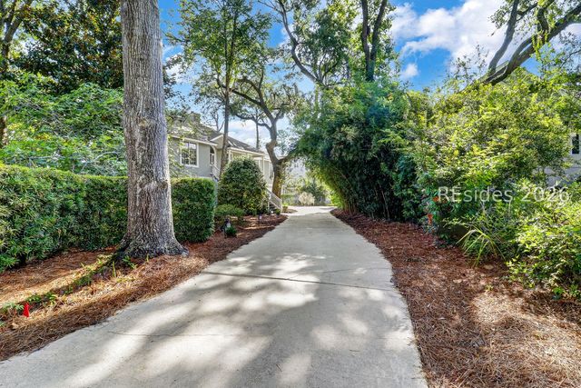 40 Old House Creek Dr, Hilton Head Island, SC 29926