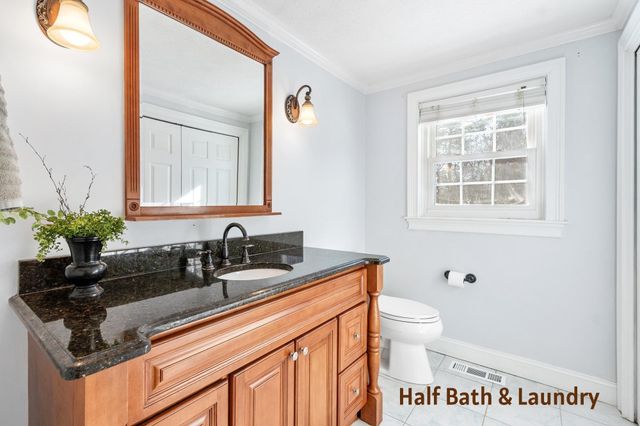 3 COPPERFIELD Lane, Londonderry, NH 03053