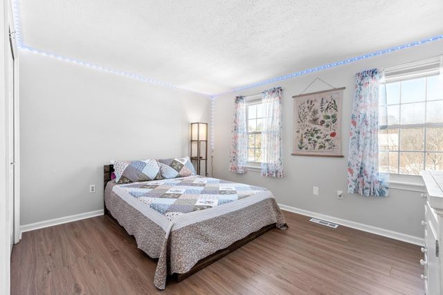 3 COPPERFIELD Lane, Londonderry, NH 03053