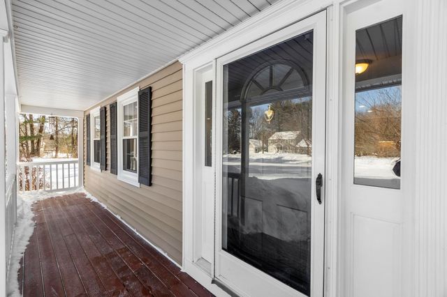 3 COPPERFIELD Lane, Londonderry, NH 03053