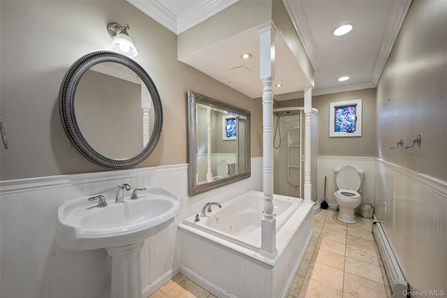 9 Watson, East Islip, NY 11730