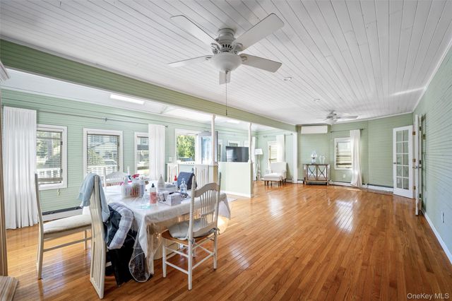 9 Watson, East Islip, NY 11730
