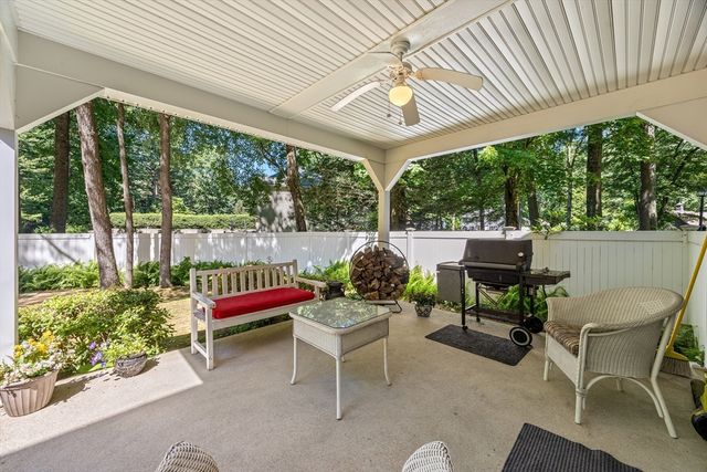 12 Blueberry Bend, South Hadley, MA 01075