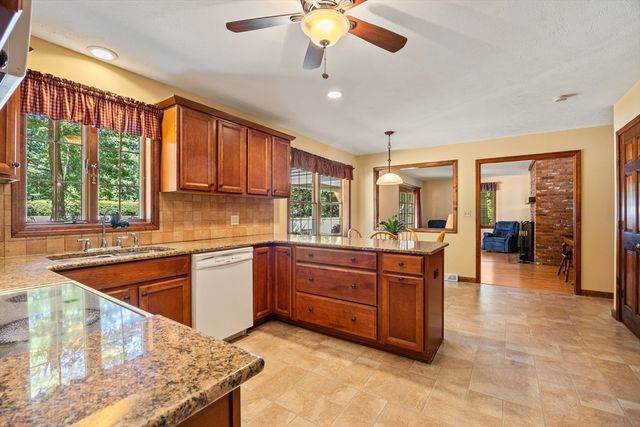 12 Blueberry Bend, South Hadley, MA 01075