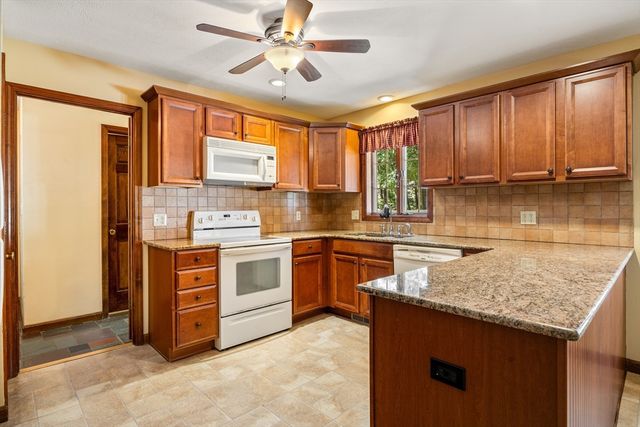12 Blueberry Bend, South Hadley, MA 01075
