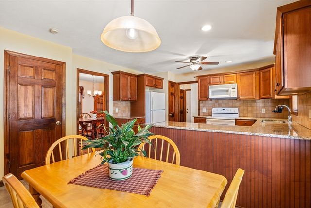 12 Blueberry Bend, South Hadley, MA 01075