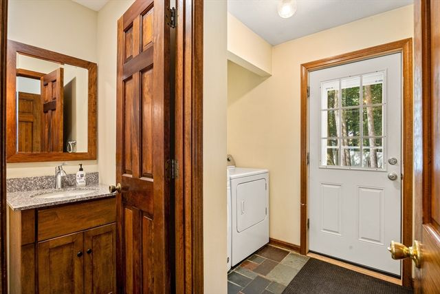 12 Blueberry Bend, South Hadley, MA 01075