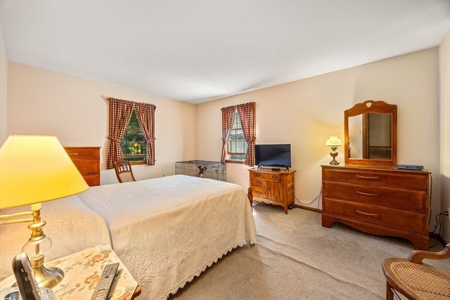 12 Blueberry Bend, South Hadley, MA 01075