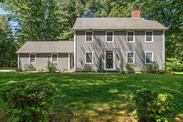 12 Blueberry Bend, South Hadley, MA 01075