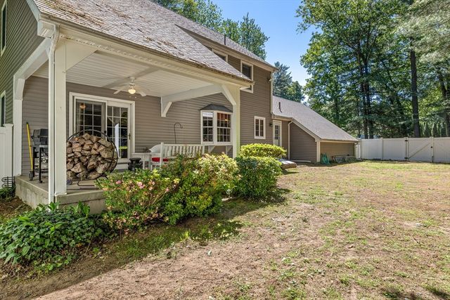 12 Blueberry Bend, South Hadley, MA 01075