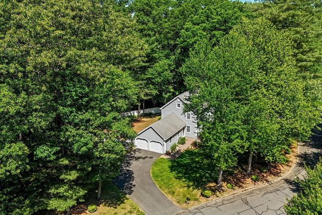 12 Blueberry Bend, South Hadley, MA 01075