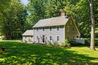 12 Blueberry Bend, South Hadley, MA 01075
