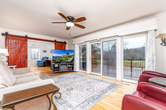 545 Puryears Bend Rd, Hartsville, TN 37074