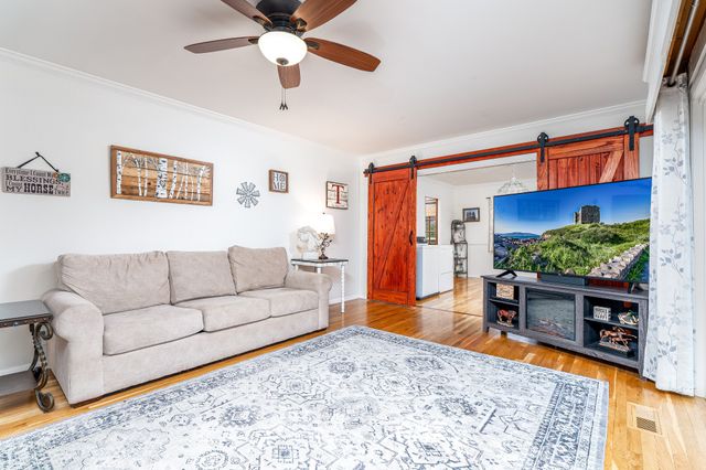 545 Puryears Bend Rd, Hartsville, TN 37074