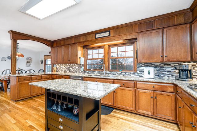 545 Puryears Bend Rd, Hartsville, TN 37074