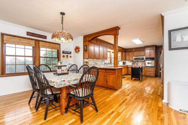 545 Puryears Bend Rd, Hartsville, TN 37074