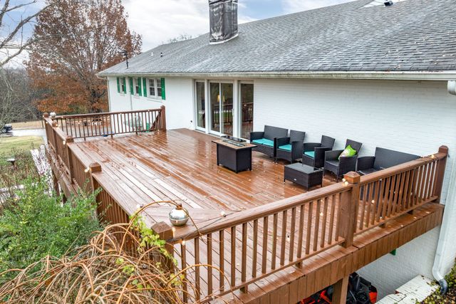 545 Puryears Bend Rd, Hartsville, TN 37074