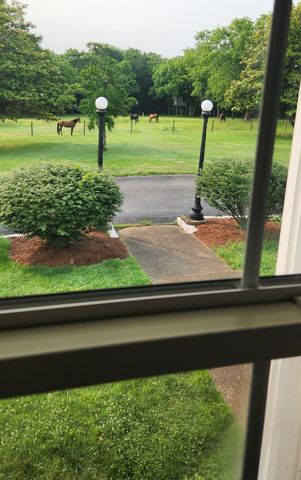 545 Puryears Bend Rd, Hartsville, TN 37074