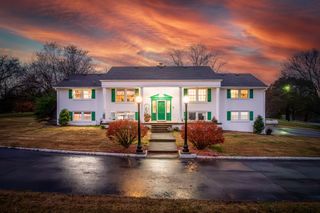 545 Puryears Bend Rd, Hartsville, TN 37074