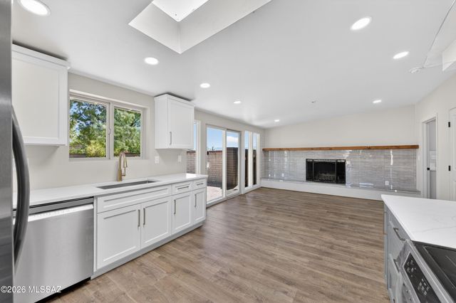 6220 N Via Ranchero, Tucson, AZ 85704