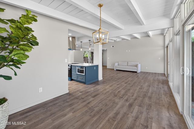 6220 N Via Ranchero, Tucson, AZ 85704