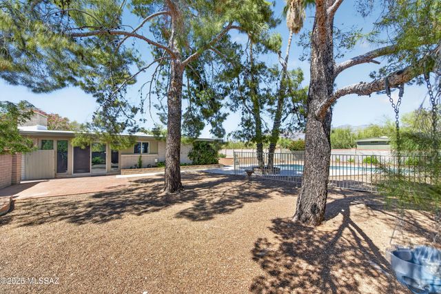 6220 N Via Ranchero, Tucson, AZ 85704