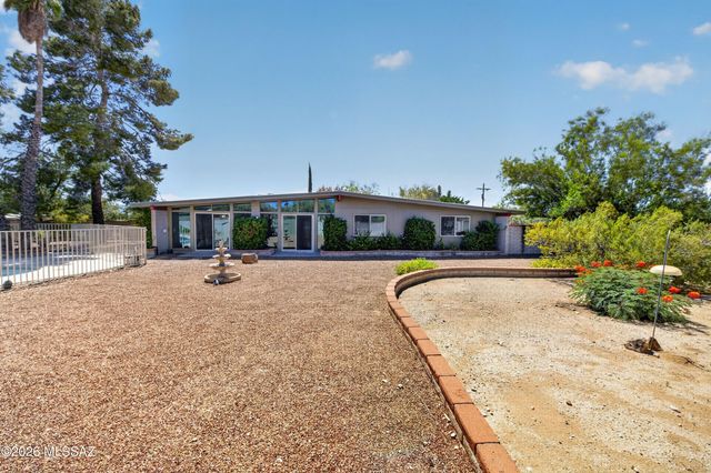 6220 N Via Ranchero, Tucson, AZ 85704