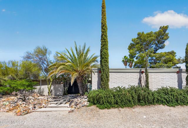 6220 N Via Ranchero, Tucson, AZ 85704
