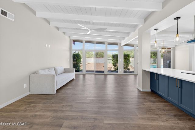 6220 N Via Ranchero, Tucson, AZ 85704