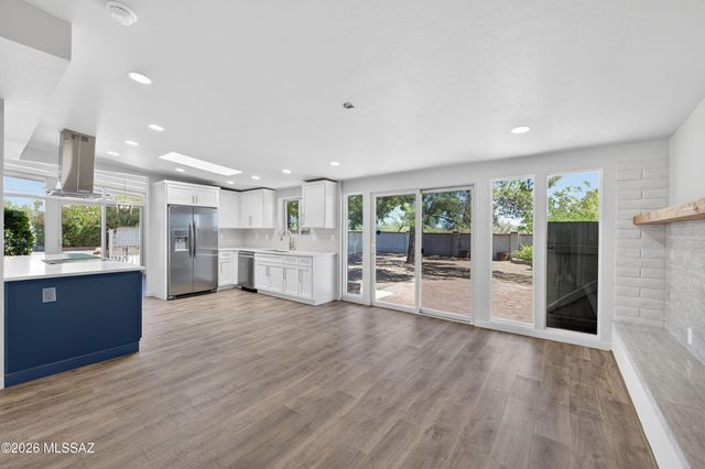 6220 N Via Ranchero, Tucson, AZ 85704