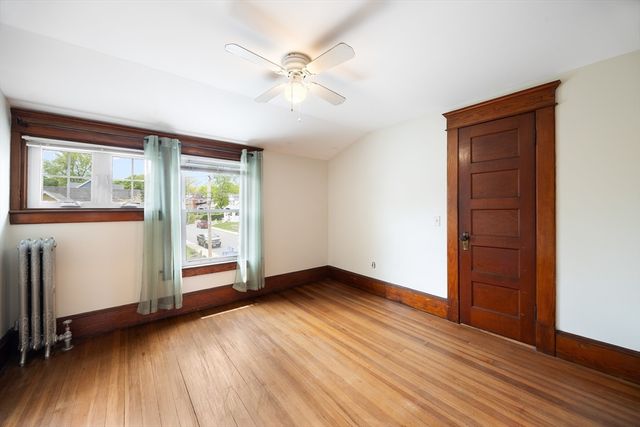 67 Columbus Ave, Holyoke, MA 01040