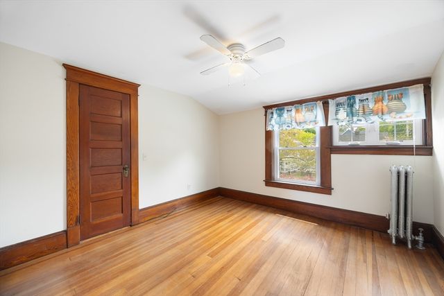 67 Columbus Ave, Holyoke, MA 01040