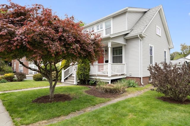 67 Columbus Ave, Holyoke, MA 01040