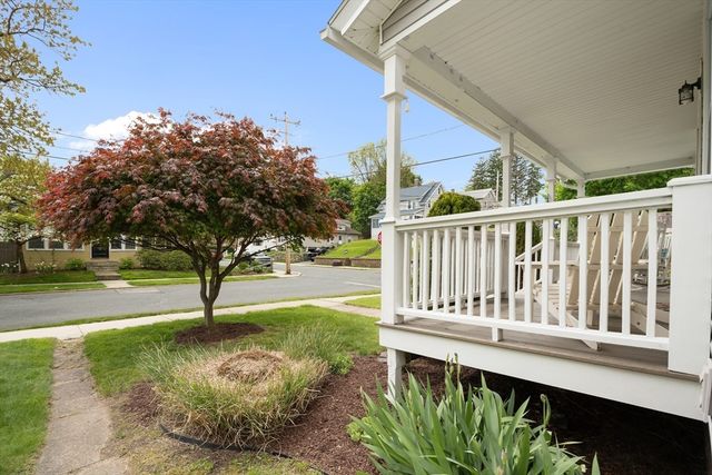 67 Columbus Ave, Holyoke, MA 01040