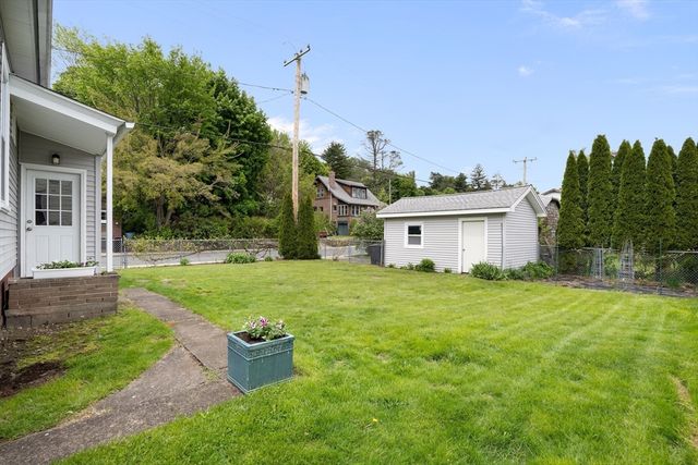 67 Columbus Ave, Holyoke, MA 01040